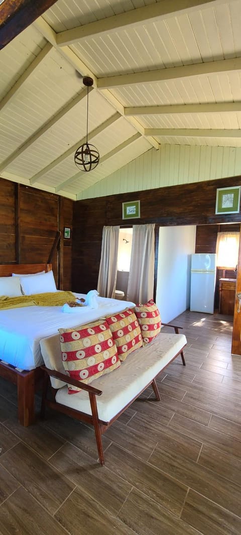Wilton House Oceanview Cabin Bed and Breakfast in Bluefields