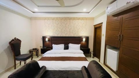 Golden Sand Hotel Rahim Yar Khan Hotel in Sindh