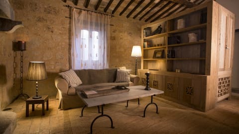 Other, Photo of the whole room, Dining area, Lunch, fireplace