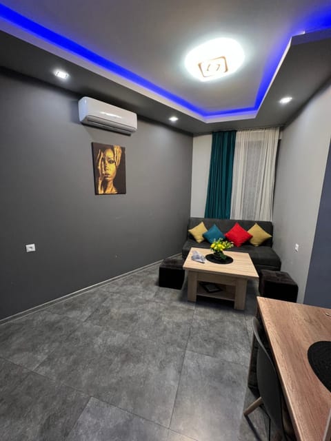 COMFORTABLE APARTMENT КОМФОРТНЫЕ АПАРТАМЕНТЫ Self Check In Condo in Yerevan