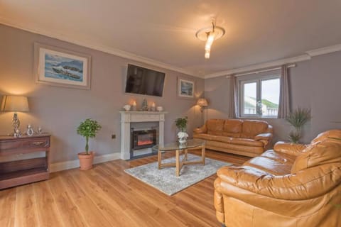 Town Square Townhouse - Best Location in Galway Apartment in Galway