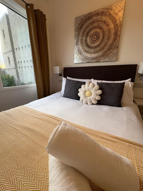 Mandela House Apartments Near Edinburgh Apartment in Kirkcaldy