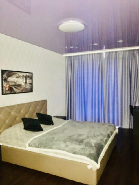 Luxury for Business & Pleasure Royal Condo in Dnipro