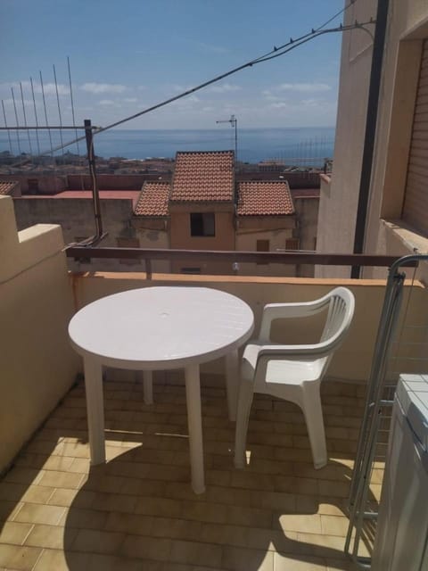 Appartamento con terrazza, vista panoramica sul mare Apartment in Scalea