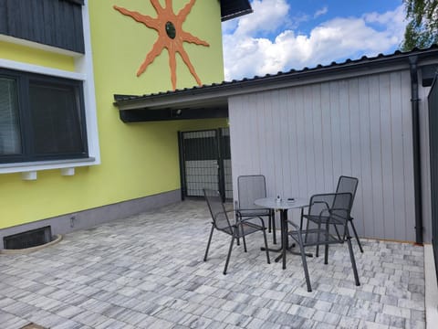 Patio, Balcony/Terrace