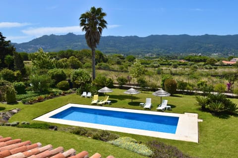 Natural landscape, Garden, Garden view, Mountain view, Swimming pool, sunbed