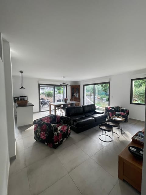 Villa l'art de fer House in Saint Paul de Vence