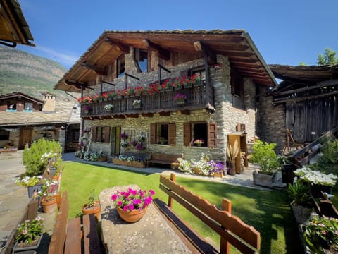 Casa Vacanze Grand-Haury da Andrea 2 Apartment in Aosta Valley, Italy