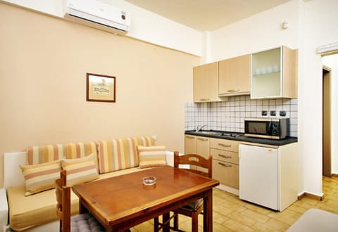 Lili Apartments,oasis 2,5 km from Hania center Condo in Chania