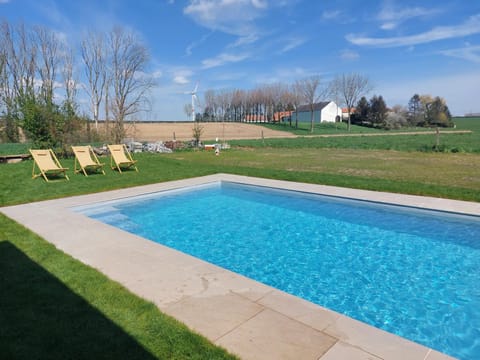 Spring, Day, Garden, Garden view, Pool view, Swimming pool, sunbed