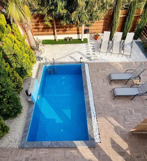 Patio, Patio, Garden, Balcony/Terrace, Garden view, Swimming pool, sunbed