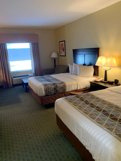 Ambassador Inn & Suites Motel in Tuscaloosa