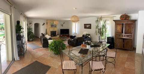 Maison au Castellet House in French Riviera