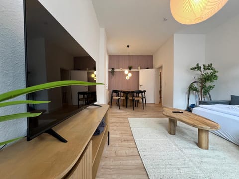 FLATLIGHT - Stylish apartment - Kitchen - Parking - Netflix Appartement in Hildesheim