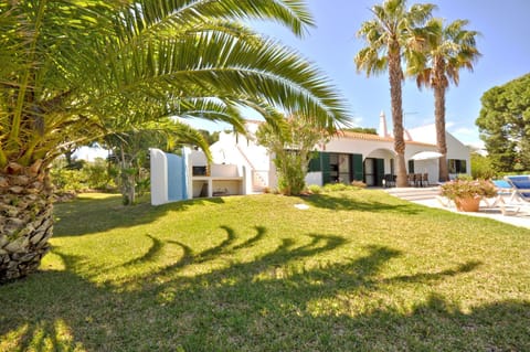 BBQ facilities, Garden