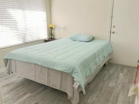 Comfortable Big bedroom in the house for rent-03 Alquiler vacacional in Spring Valley