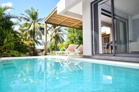 Pool view, Swimming pool, sunbed