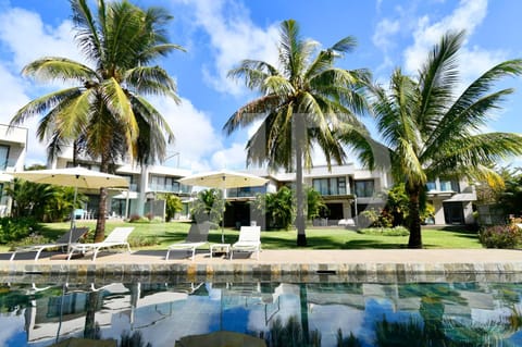 Property building, Garden view, Pool view, Swimming pool, sunbed