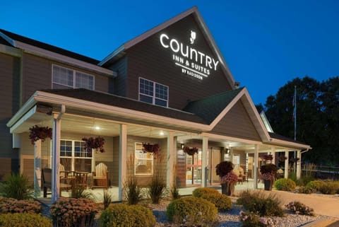 Country Inn & Suites by Radisson, Decorah, IA Hotel in Decorah