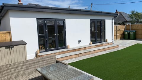 Cosy Corner House in Arun District