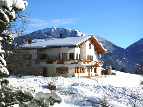 Property building, Winter