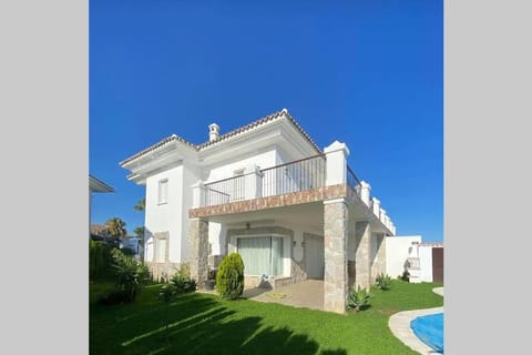 Patio, BBQ facilities, Garden, Balcony/Terrace, Sea view, Swimming pool