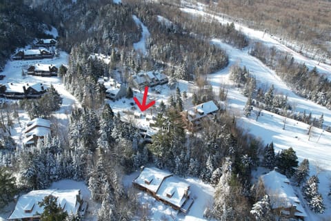 R1 Renovated Bretton Woods Slopeside townhome in the heart of the White Mountains Casa in Bretton Woods