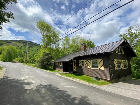 Cannon four bed three bath slopeside home Steps to Mittersill and slopes Haus in Franconia