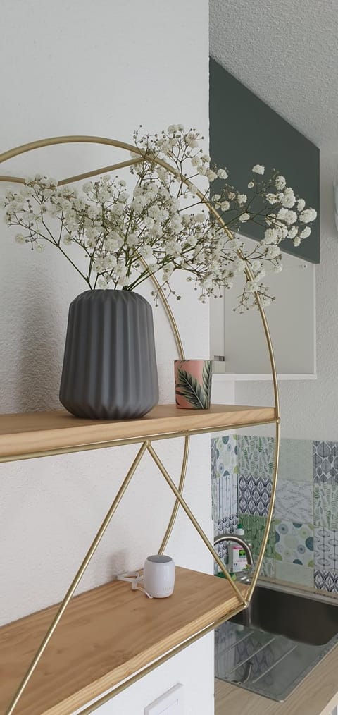 Kitchen or kitchenette, Decorative detail