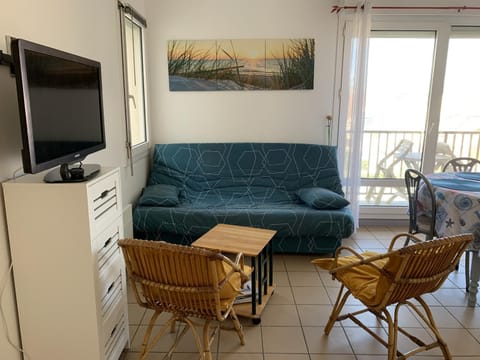 Studio cosy à 70m de la plage avec balcon exposé nord - Proche commerces et restaurants - FR-1-482-88 Apartment in Fort-Mahon-Plage