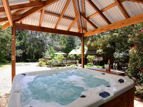 Orange Blossom Retreat Maison in Kangaroo Valley