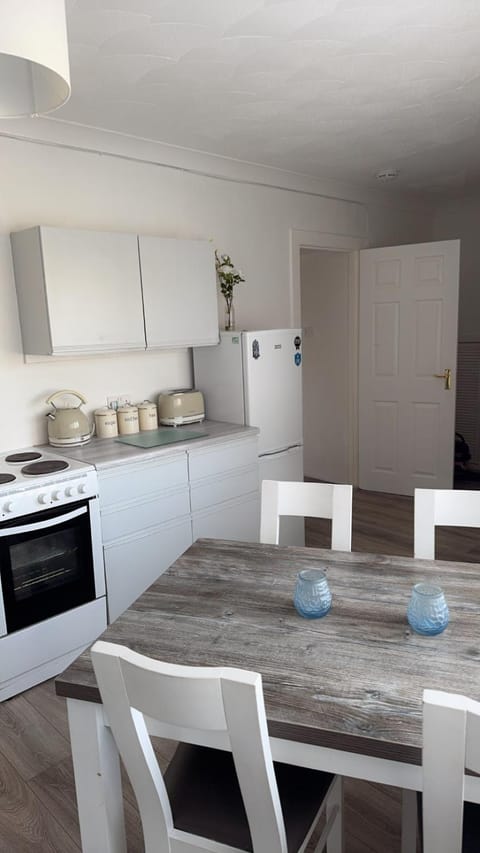 No 19 Serviced Apartment Apartment in Ayr