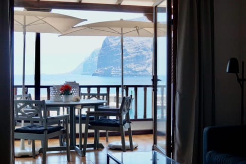 Balcony/Terrace, Balcony/Terrace, Mountain view, Sea view