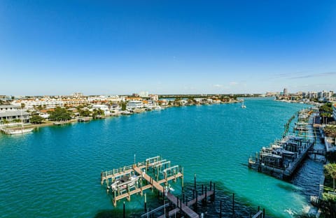 Waterfront Breeze Condo Maison in Clearwater Beach