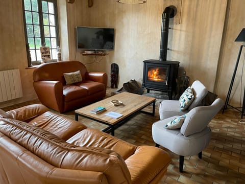 TV and multimedia, Living room, flat iron