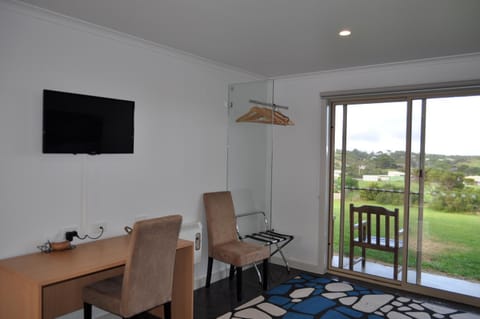 TV and multimedia, Balcony/Terrace, Living room, Seating area