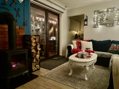 Mała Cegielnia - balia z bąbelkami i sauna na wyłączność w leśnym klimacie House in Pomeranian Voivodeship