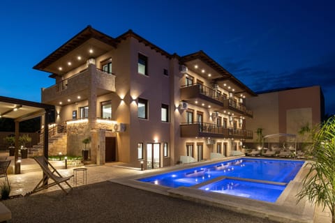 Property building, Pool view, Swimming pool