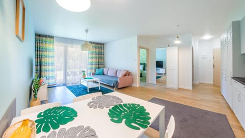 Kitchen or kitchenette, Living room, Seating area