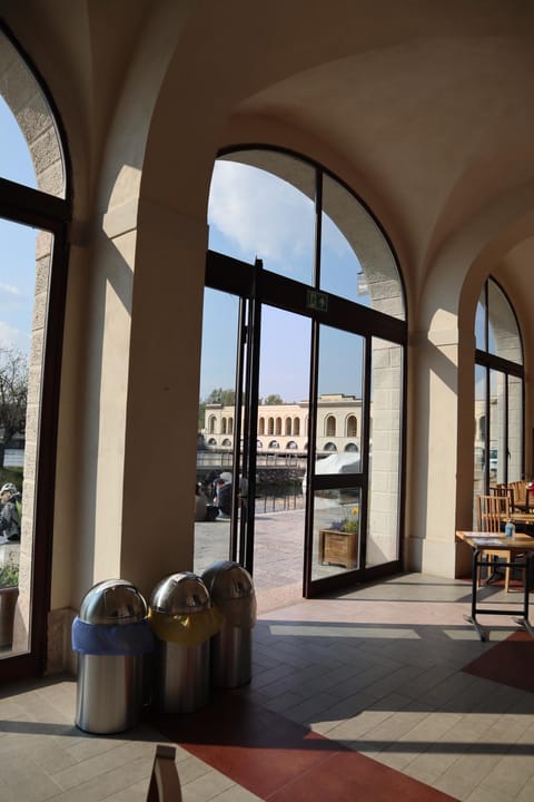 Patio, Nearby landmark, View (from property/room), Landmark view, River view