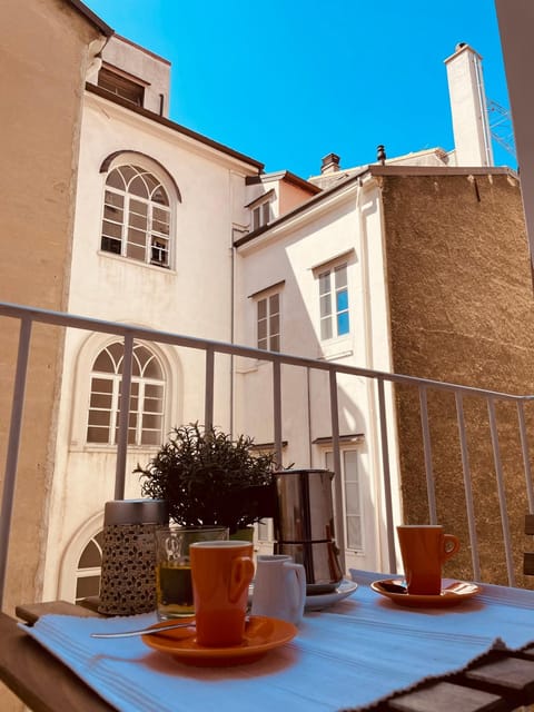 Balcony/Terrace, Inner courtyard view