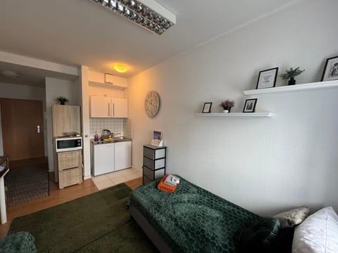 Kitchen or kitchenette, Photo of the whole room, Bedroom