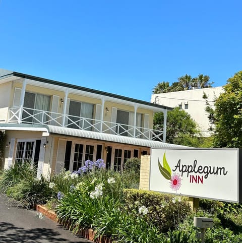 Lobby or reception, Street view