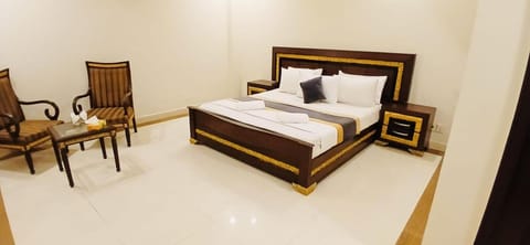 Hotel Gulberg Lodges Cavalry Lahore Hotel in Lahore