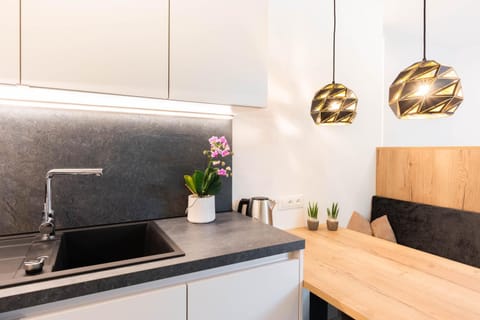 Kitchen or kitchenette, Living room