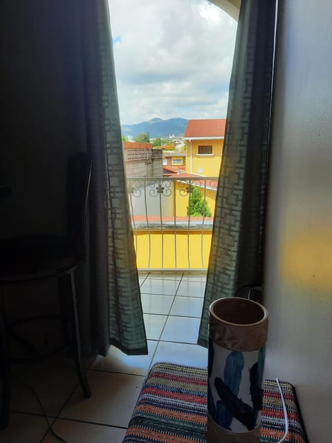 Balcony/Terrace, City view