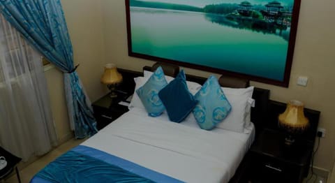 Room in Lodge - Apartment Royale Hotel-2 Bd Apartment Übernachtung mit Frühstück in Lagos