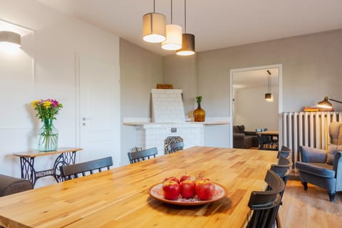 Living room, flat iron