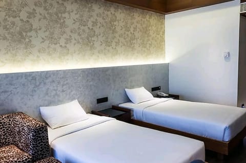 Diana Heights Luxury Hotel Hotel in Kochi