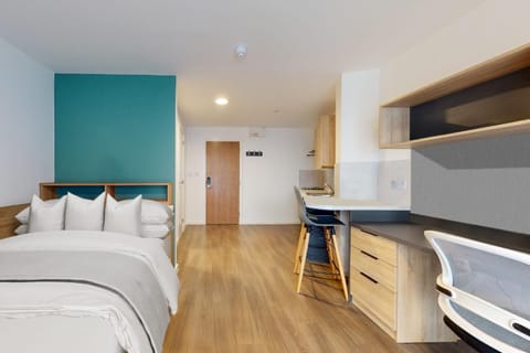 Private Bedrooms with Shared Kitchen, Studios and Apartments at Canvas Arundel House in the heart of Coventry Apartment in Coventry